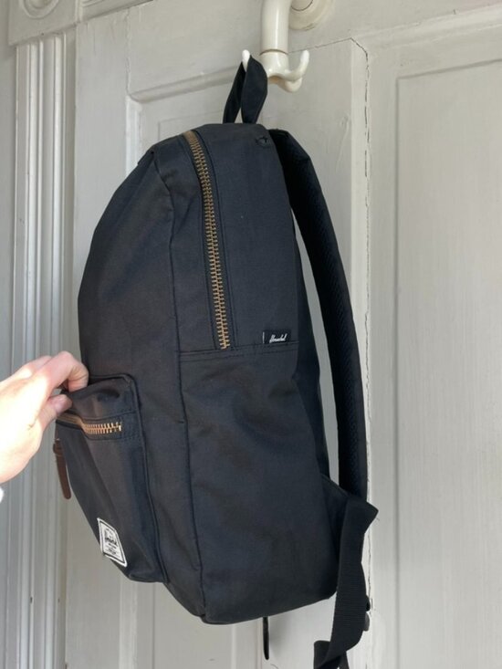 Herschel Classic Black Backpack w/ Laptop Sleeve & Striped Lining main image 9